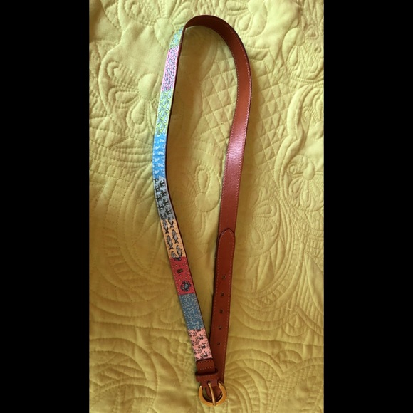 Like NEW- Vineyard Vines Belt - Size Small - Picture 6 of 7